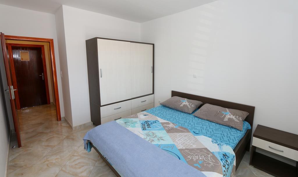 Apartments Jadranka Ловиште Экстерьер фото